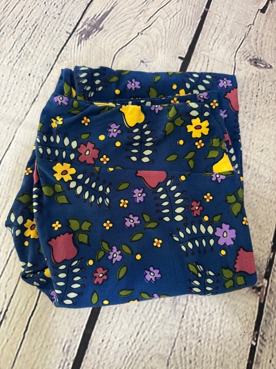 LuLaRoe Pants - Worn once LuLaRoe TC Floral Leggings in Navy Blue spring & summer floral print